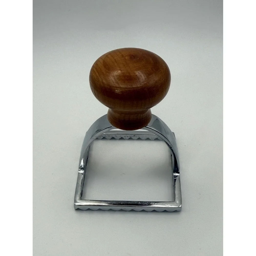 VTG The King Size Ravioli Stamp Cromed Brass Wood Orig Box 2 3/4